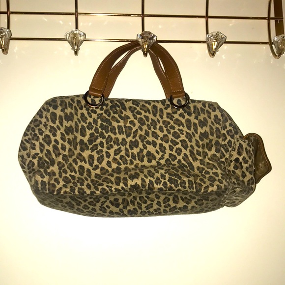 Handbag - Picture 2 of 8
